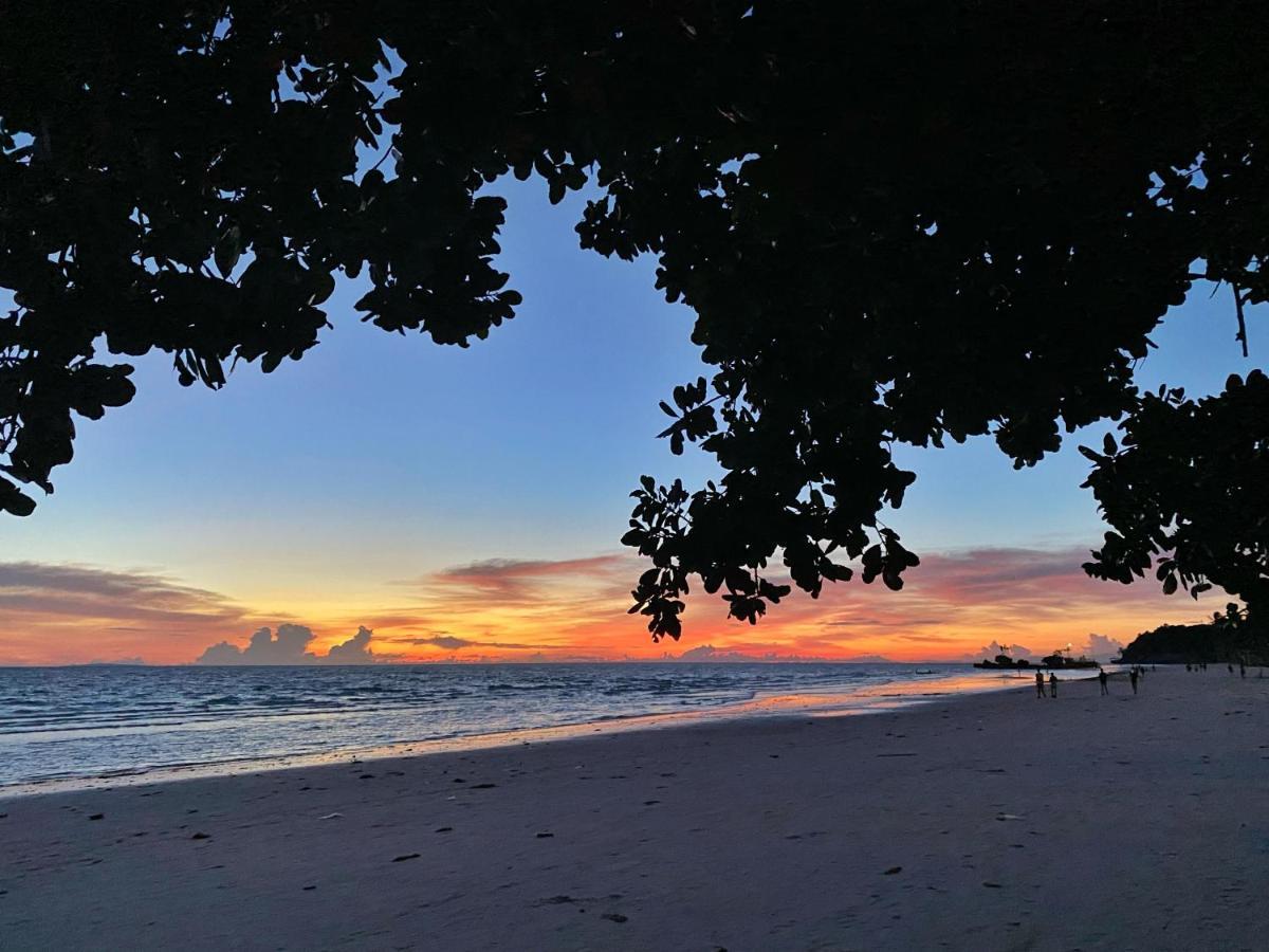 Jony'S Beach Resort Balabag  Luaran gambar